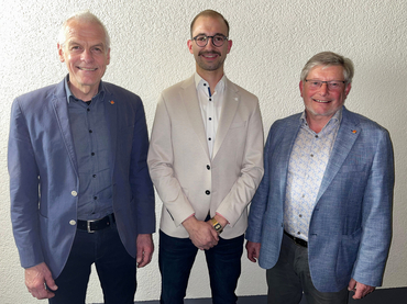 Fred Jüngerich, Bürgermeister der Verbandsgemeinde, Fabian Schumacher, Ortsbürgermeister, sowie der bisherige Ortsbürgermeister Rainer Düngen